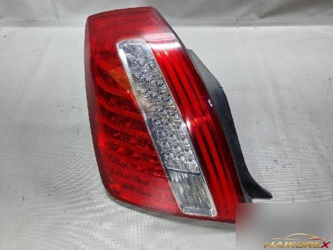 Kia Opirus 2010 — комбинационный фонарь задний левый (водительский)