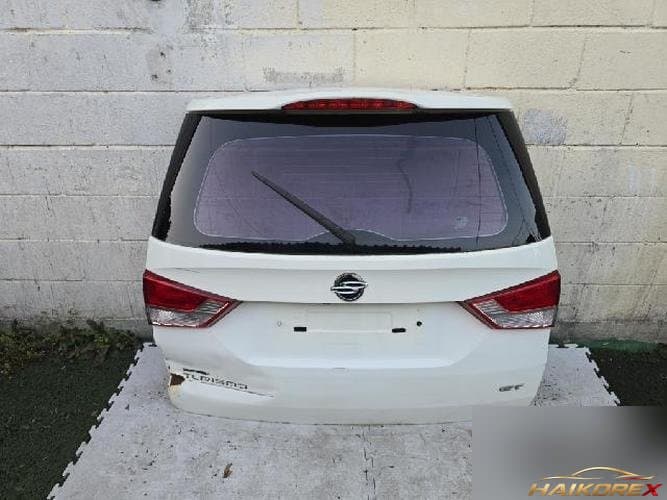 KG Mobility Korando 2014 — крышка багажника