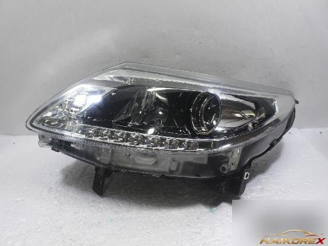 Renault SM5 2014 — фара левая 260601544R