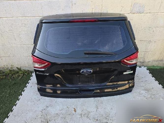 Ford Escape 2013 — крышка багажника