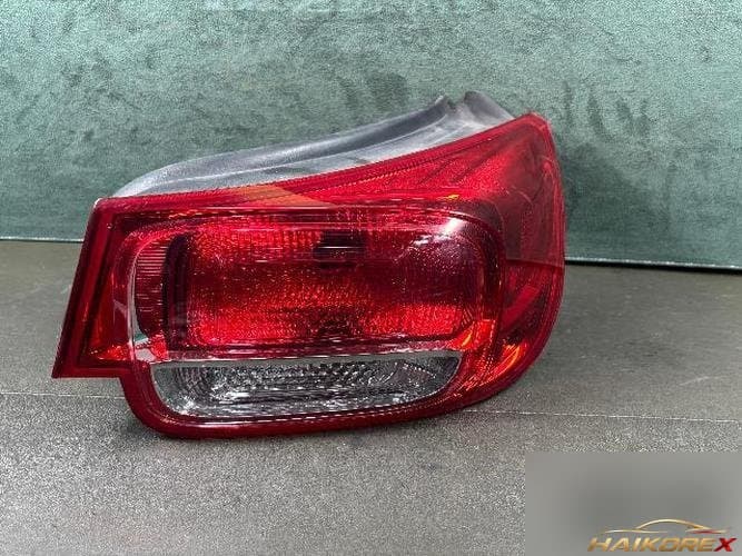 Chevrolet Malibu 2013 — комбинированный фонарь задний правый