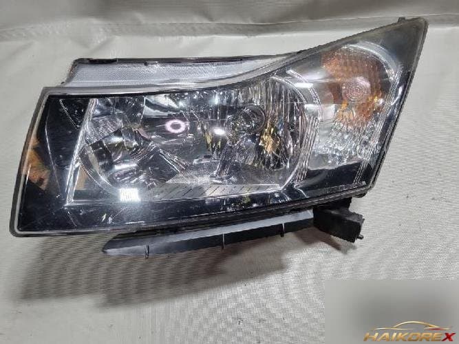 Daewoo Lacetti 2010 — фара левая