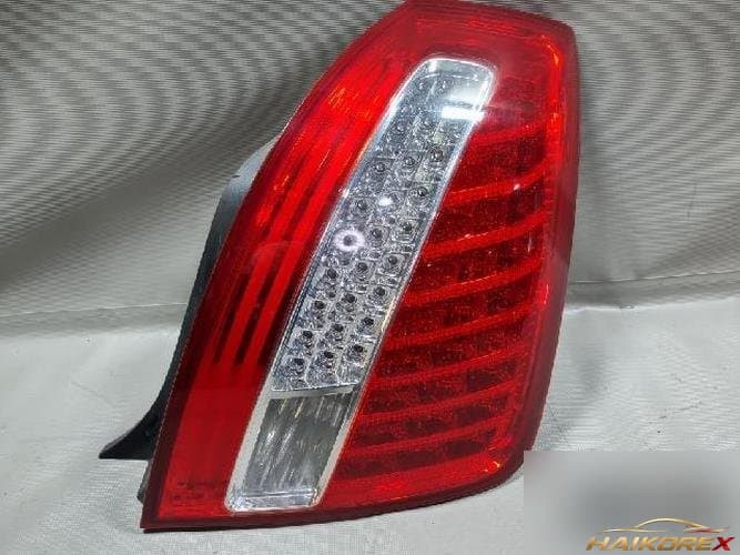 Kia Opirus 2010 — комбинированный фонарь задний правый (пассажирский)