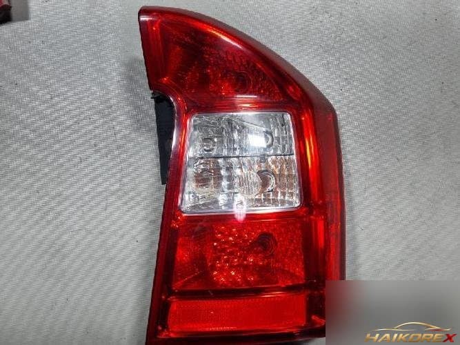 Kia Carens 2008 — фонарь задний комбинированный правый