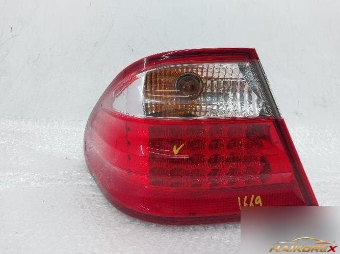 Mercedes-Benz CLK-класс 2001 — комбинированный фонарь задний левый (водительский) BZ133-B0RE4