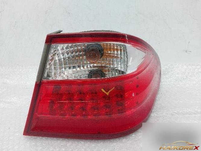 Mercedes-Benz CLK-Class 2001 — фонарь задний комбинированный правый (RH) BZ133-B0RE4