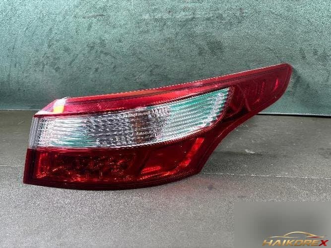 Renault SM5 2012 — фонарь задний комбинированный правый (LED)