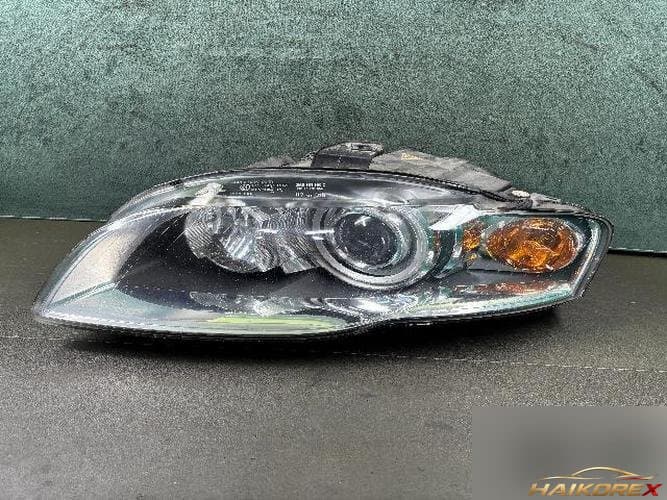Audi A4 2007 — фара левая HID