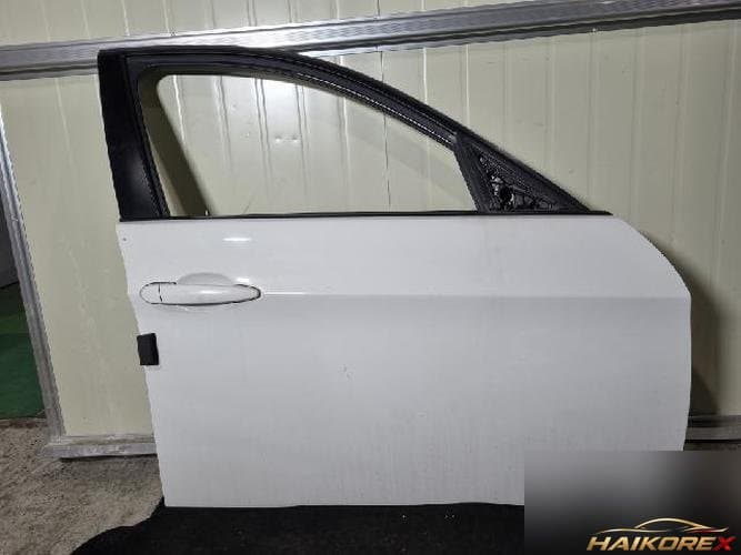 BMW 3 2010 — передняя дверь правая