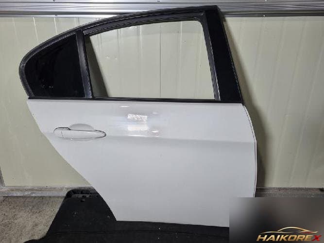 BMW 3 Series 2010 — дверь задняя правая