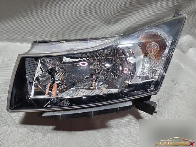 Chevrolet Cruze 2012 — фара передняя левая