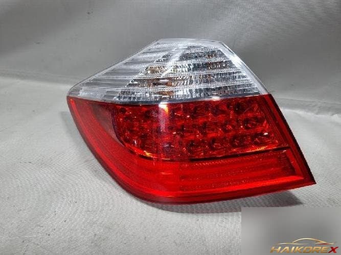 Hyundai Genesis 2008 — комбинированный задний фонарь левый (водительский)