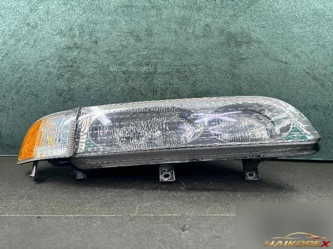 Daewoo Arcadia 1996 — фара правая