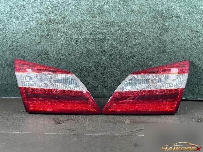 Hyundai Genesis 2010 — накладка задней двери левая (2)