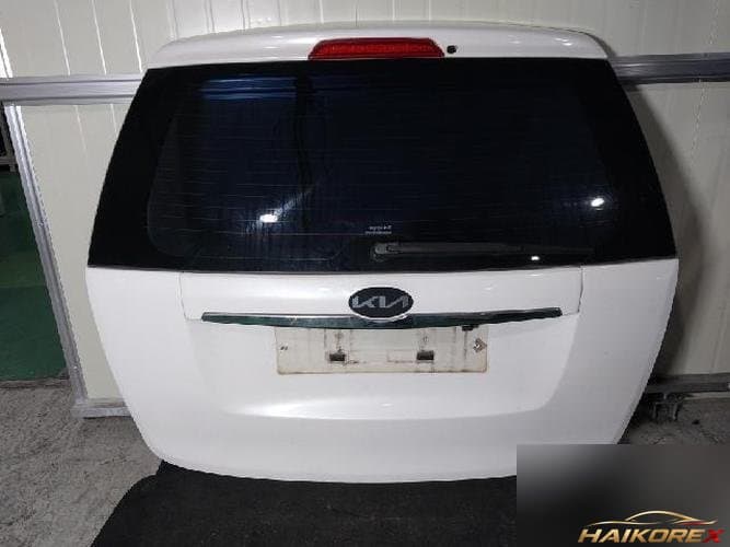 Kia Carnival 2011 — крышка багажника 1