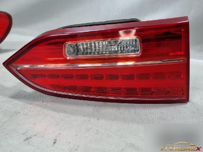 Hyundai Santa Fe 2014 — обшивка задней двери (левая)