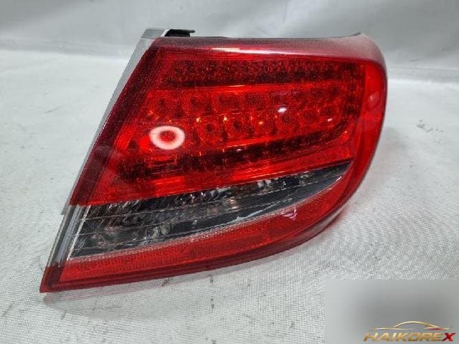 Hyundai Grandeur 2011 — комбинированный задний фонарь правый