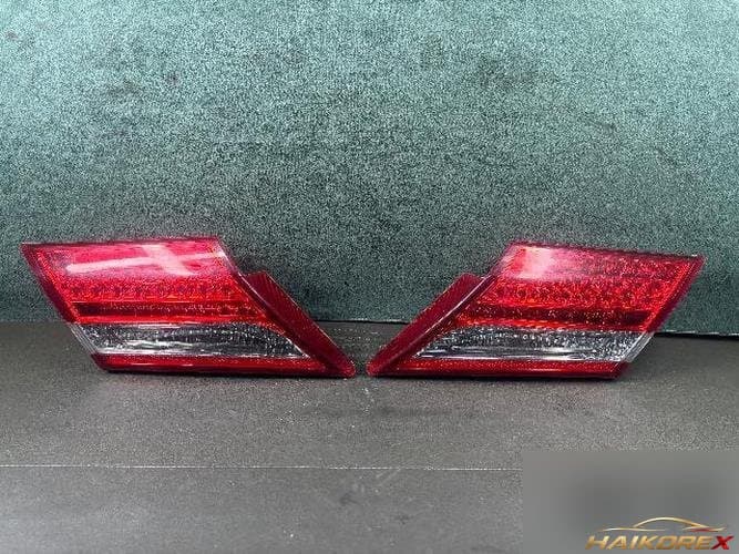 Hyundai Grandeur 2011 — накладка задней двери (левая)
