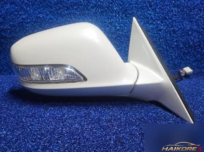 Honda Accord 2011 — боковое зеркало правое