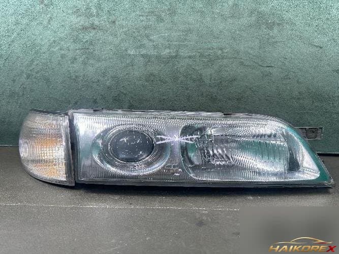Hyundai Granzer 1997 — фара правая