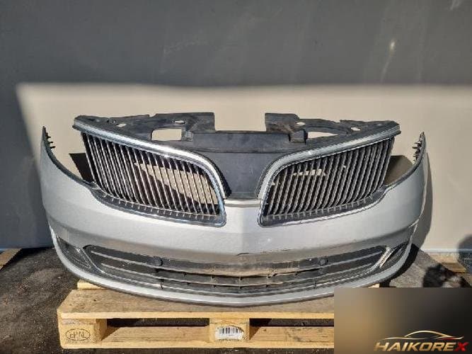 Ford MKS 2014 — передний бампер