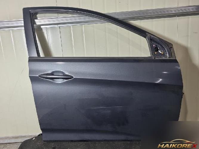 Hyundai Accent 2012 — дверь передняя правая (в сборе со стеклом)