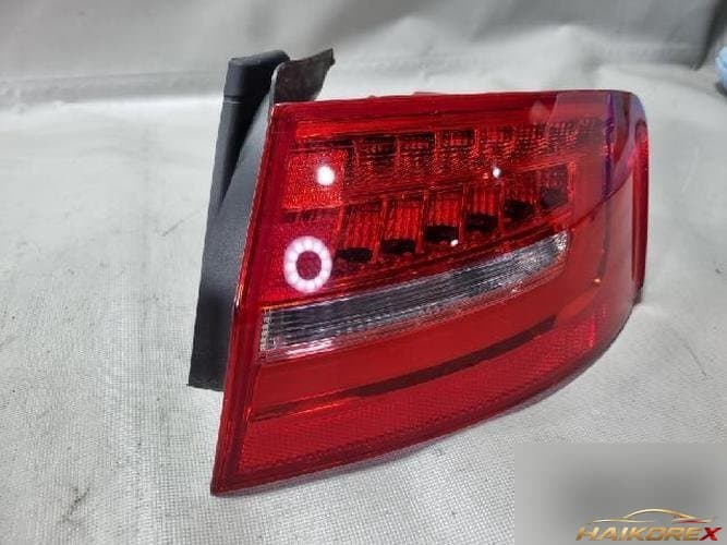 Audi A4 2014 — комбинированный фонарь задний правый (пассажирский) 8K5945096AC