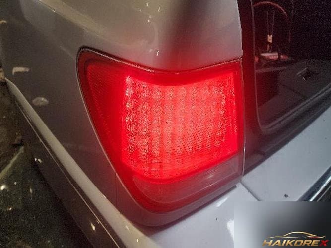 SsangYong Chairman 2007 — комбинированный задний фонарь левый