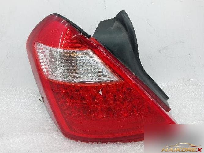Renault SM7 2009 — задний фонарь левый (водительский)