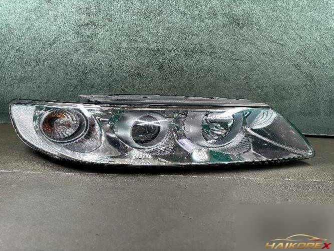 Hyundai Grandeur 2010 — фара правая