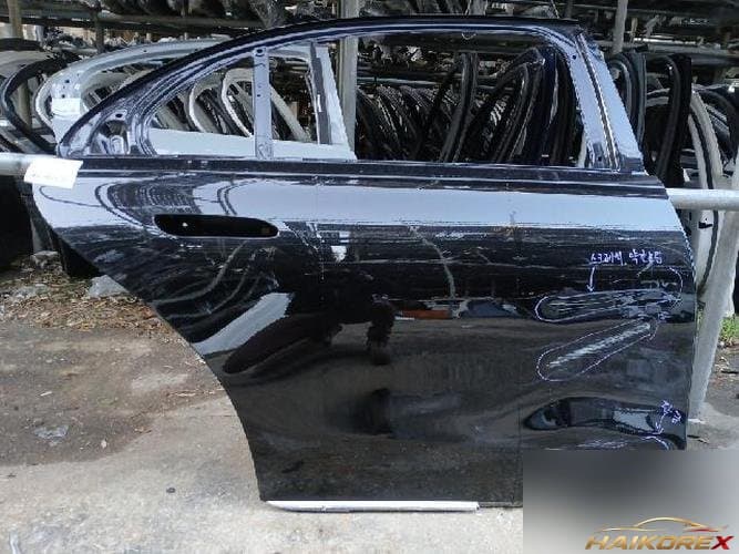 Mercedes-Benz S-Class 2023 — дверь задняя правая