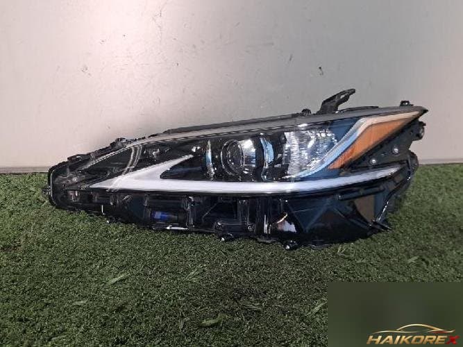 Lexus ES 2019 — фара левая (LED)