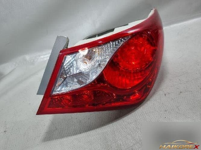 Hyundai Sonata 2011 — комбинированный фонарь задний правый (пассажирский)