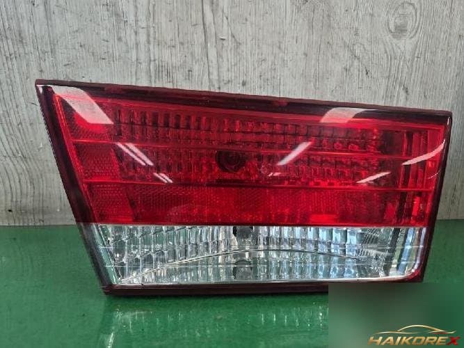 Hyundai Sonata 2008 — накладка задней двери левая 92403-3K0