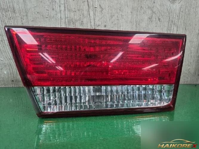 Hyundai Sonata 2009 — накладка задней двери левая 92403-3K0