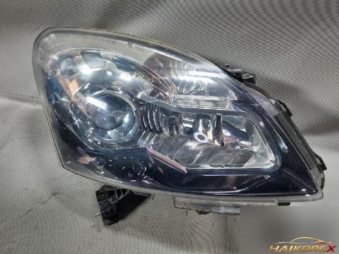 Renault QM5 2011 — фара правая HID