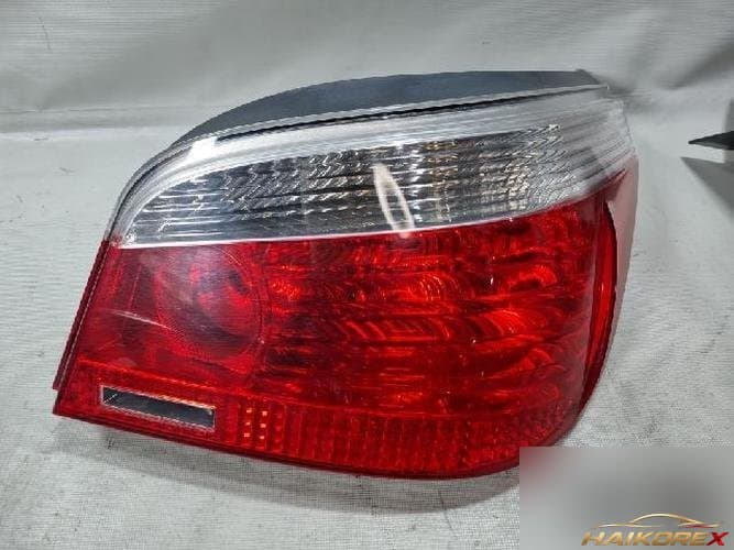 BMW 5 Series 2005 — фонарь задний комбинированный правый (пассажирский)
