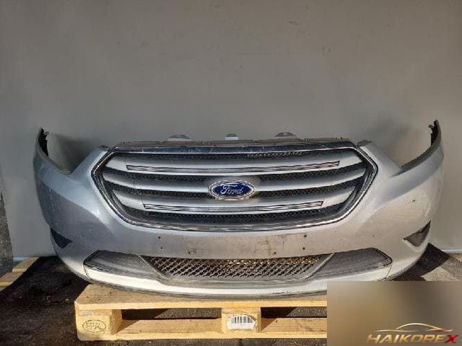Ford Taurus 2014 — передний бампер