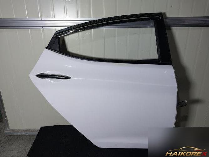 Hyundai Avante 2014 — дверь задняя правая