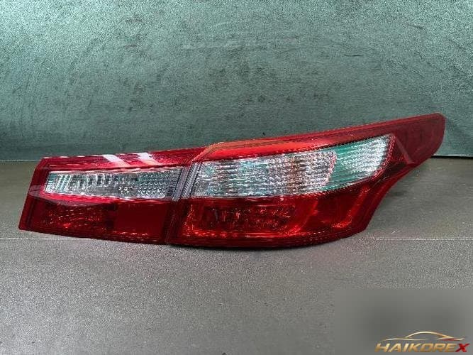 Renault SM5 2013 — комбинированный фонарь задний правый (в комплекте с подсветкой багажника)