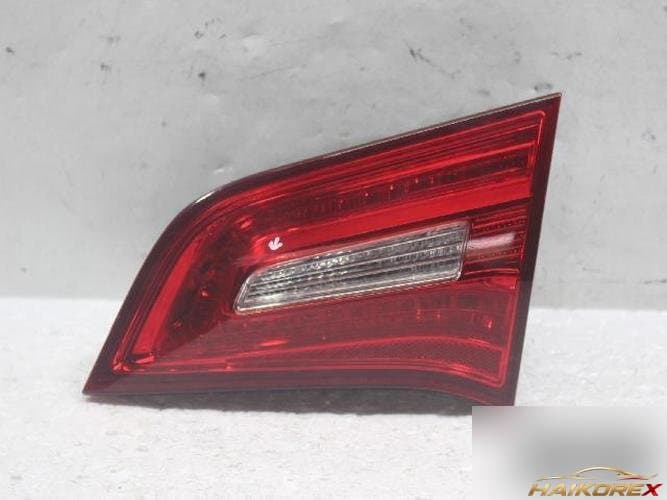 Kia K7 2010 — накладка крышки багажника с LED (924063R0)