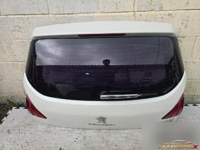 Peugeot 3008 2014 — крышка багажника 2
