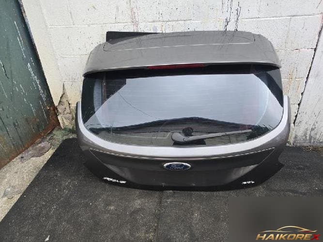 Ford Focus 2012 — крышка багажника (задняя дверь) 2