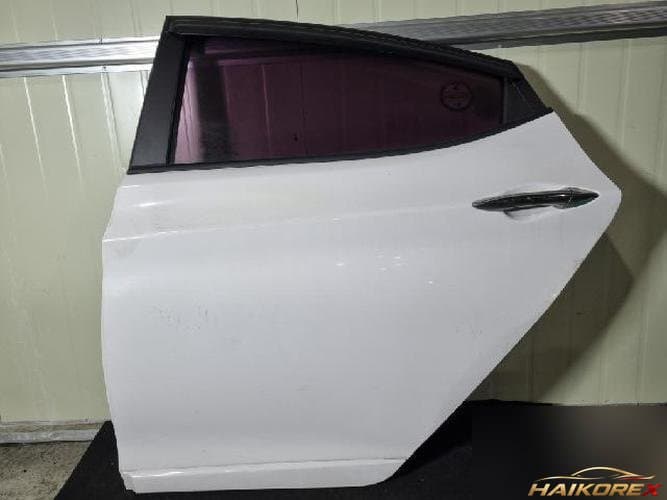 Hyundai Avante 2013 — задняя левая дверь
