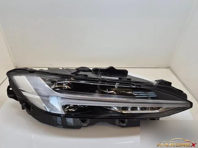 Volvo S90 2022 — фара правая 32404726