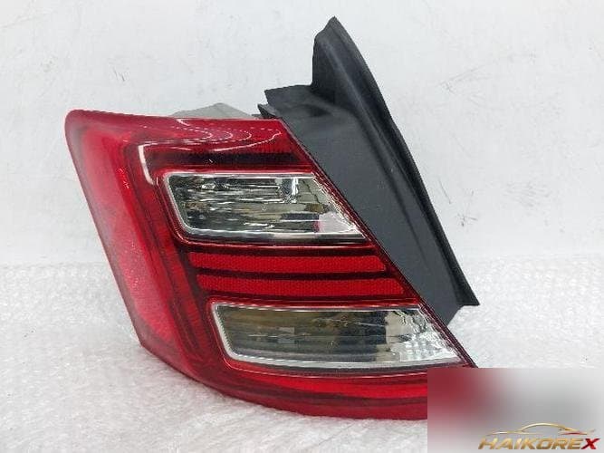 Ford Taurus 2014 — комбинированный фонарь задний левый (ходовой/стоп-сигнал)