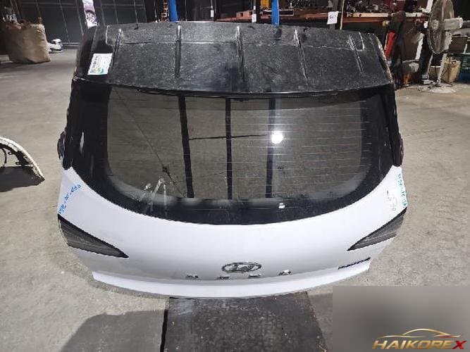 Hyundai Nexo 2024 — крышка багажника 1
