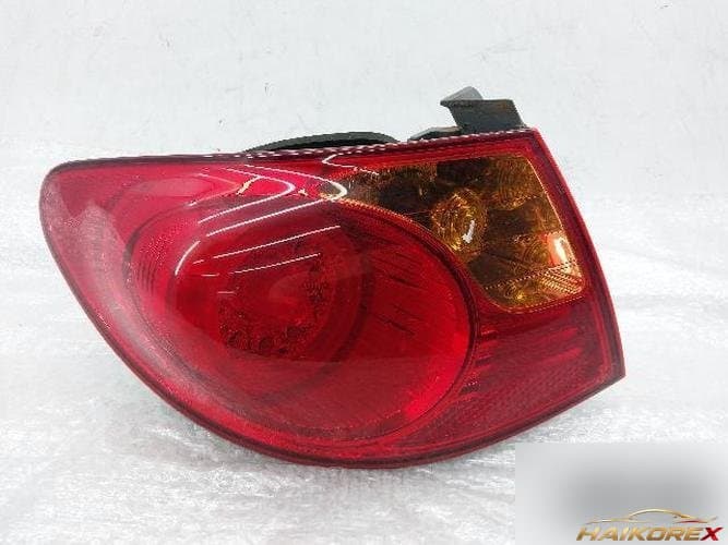 Hyundai Avante 2010 — задний комбинированный фонарь левый (водительский) 92401-2Q000
