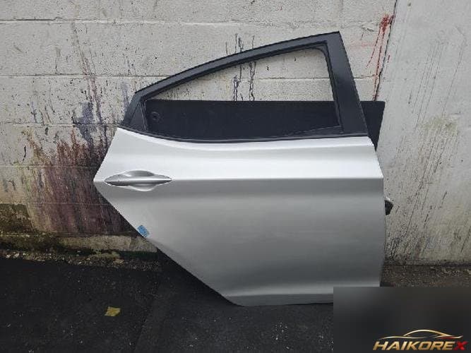 Hyundai Avante 2012 — дверь задняя правая