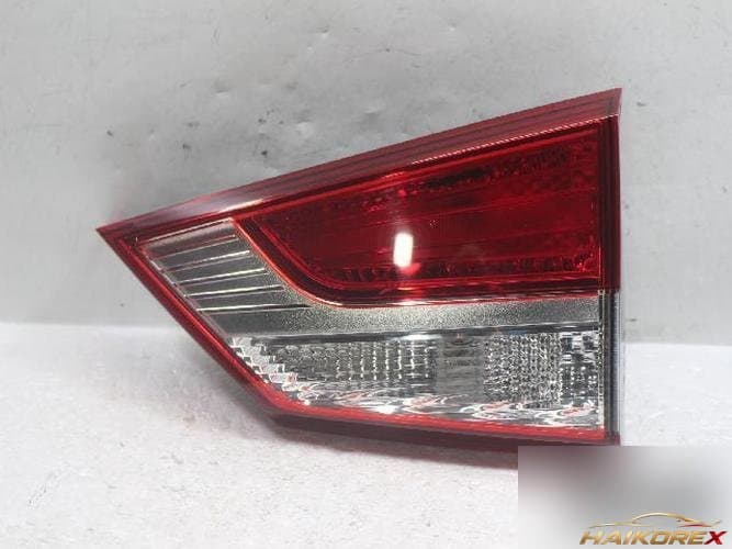 KG Mobility Korando 2014 — накладка крышки багажника с фонарём (8360421500)